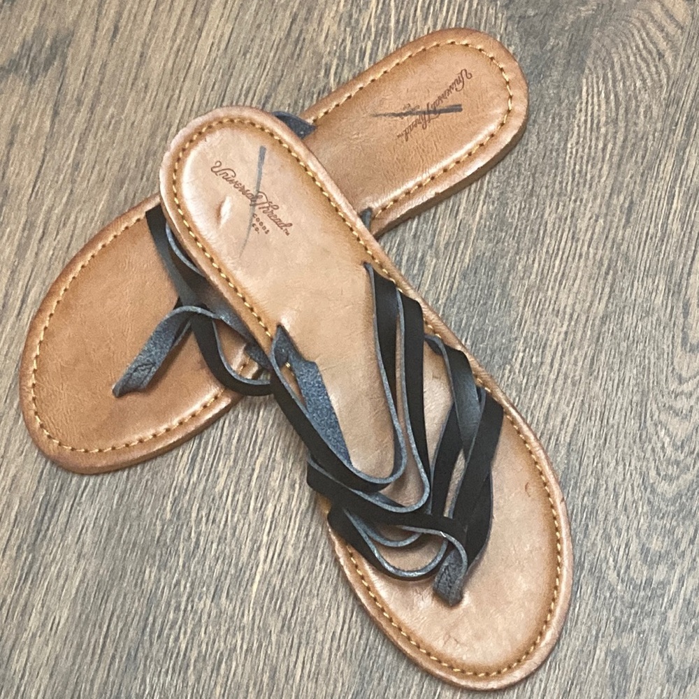 New Universal Thread Sandals Size 10 - Picture 2 of 5